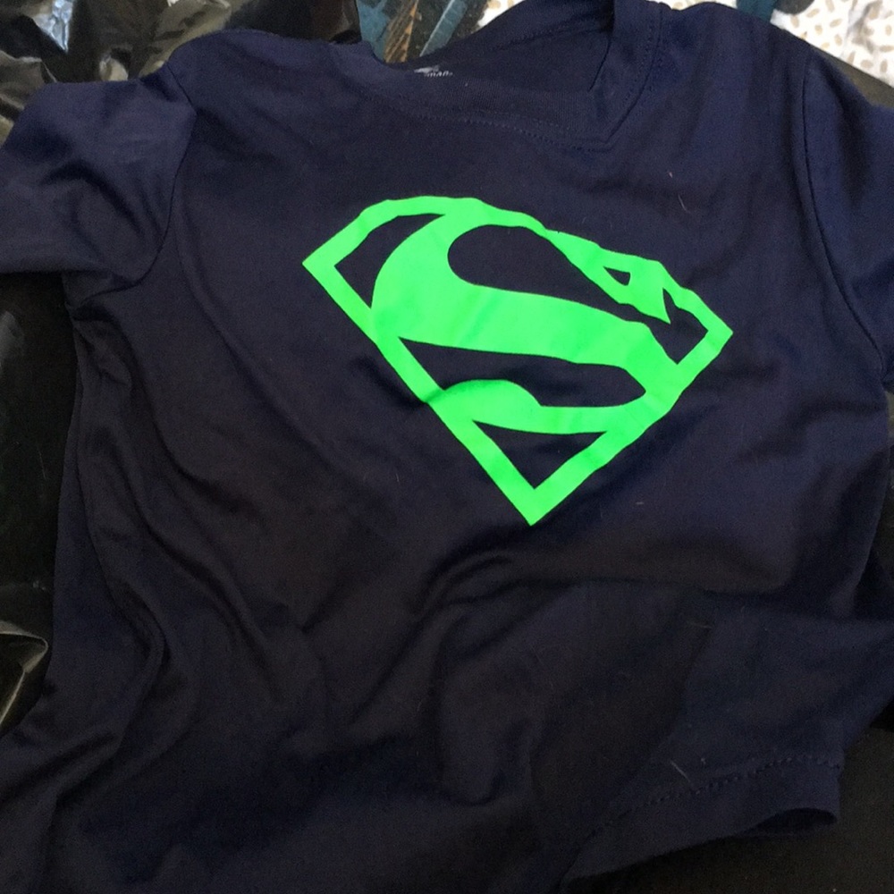 Boys Superman tee xs 4/5